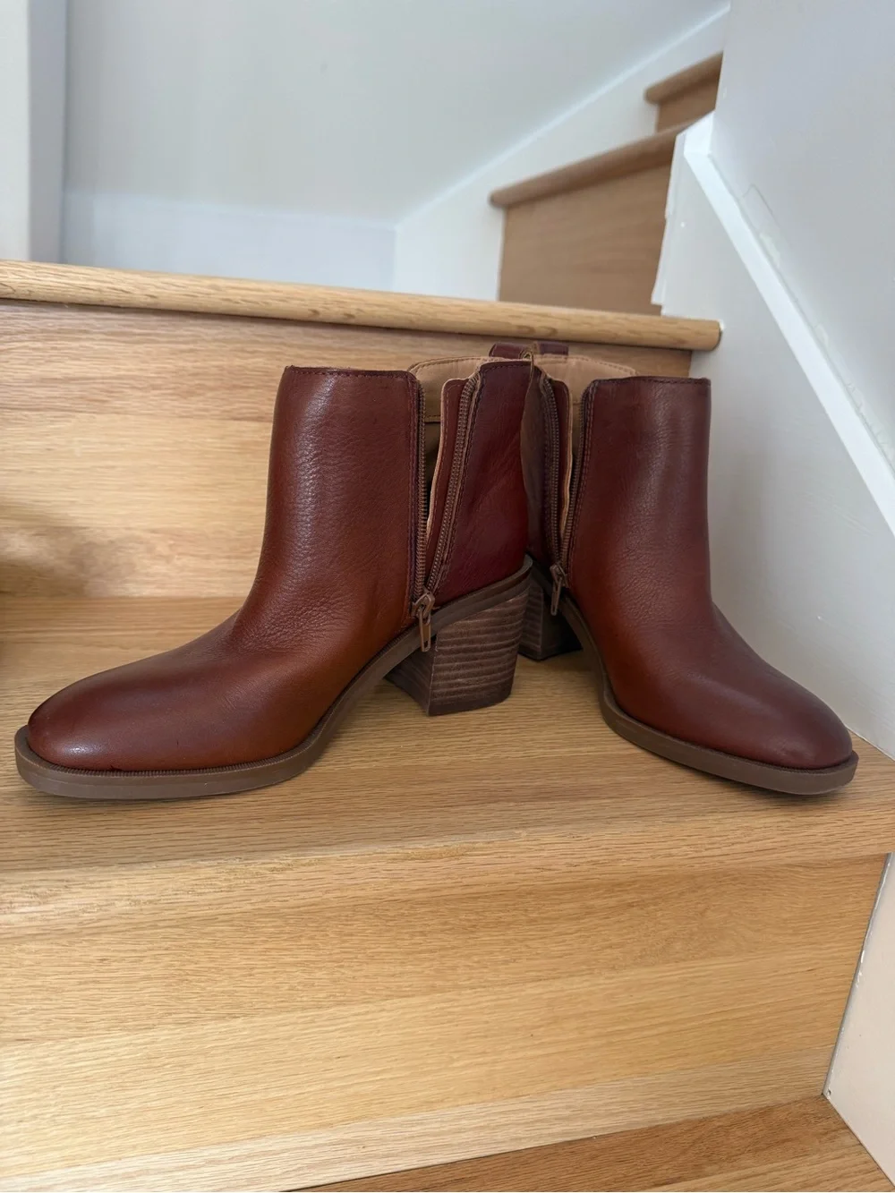 NEW Crown Vintage Cognac Ankle-Boots • Size 6